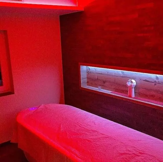 Logis Gourmet & Relax Hotel De La Sure