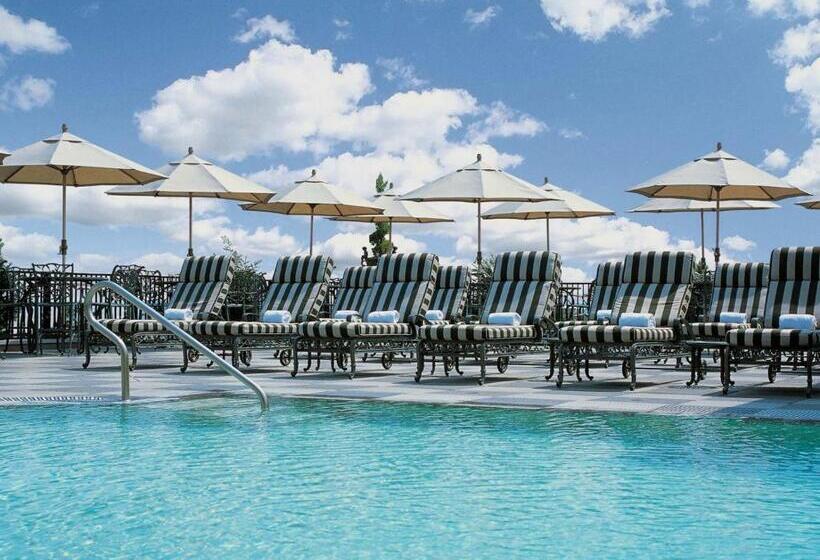 فندق Market Pavilion