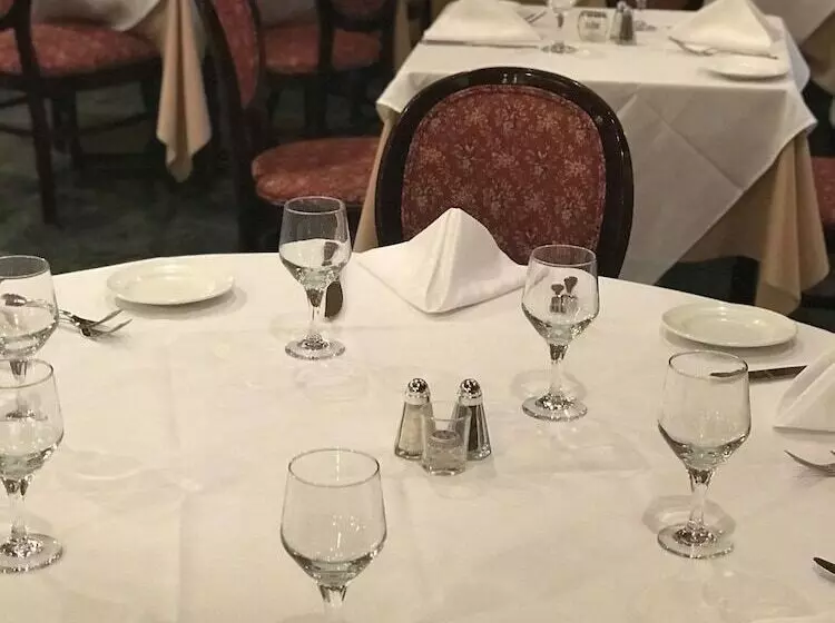 酒店 Meadowlands Plaza