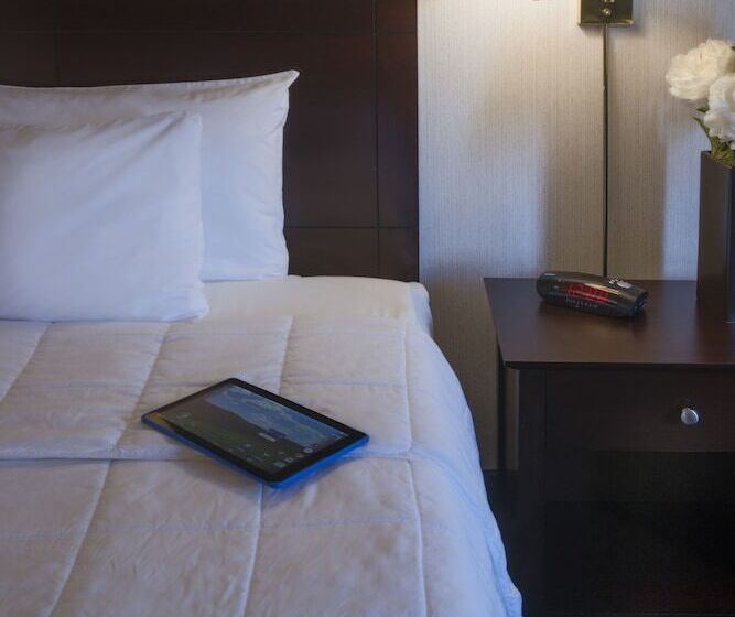 فندق Meadowlands Plaza