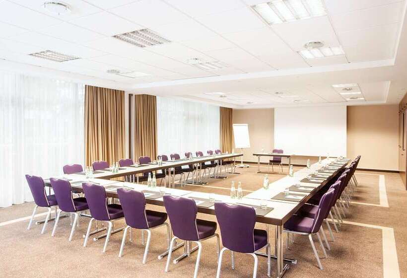 هتل NH Dusseldorf City Nord