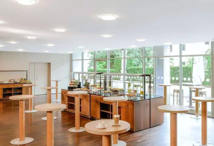 فندق NH Dusseldorf City Nord