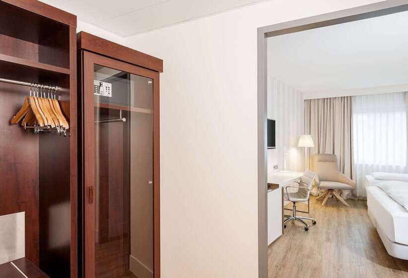 هتل NH Dusseldorf City Nord