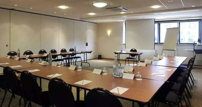 בית מלון כפרי Oceania Rennes