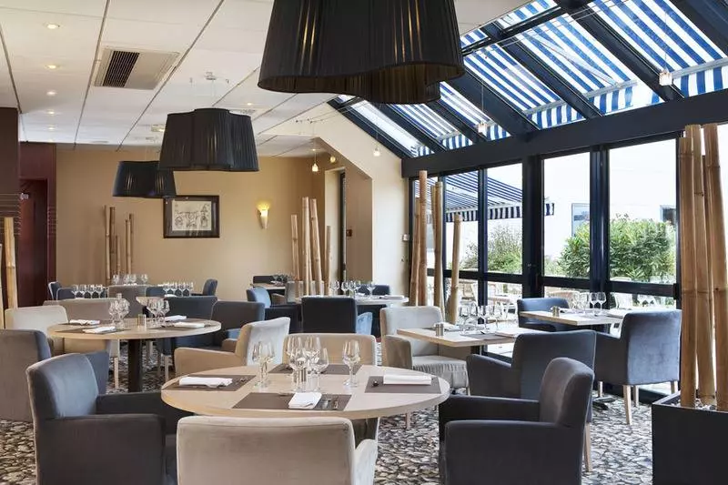 בית מלון כפרי Oceania Rennes