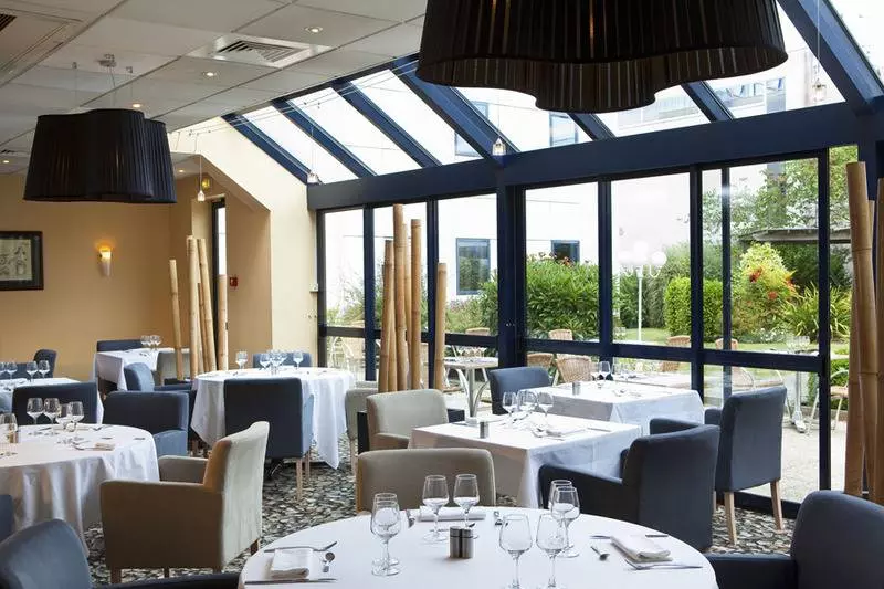 בית מלון כפרי Oceania Rennes