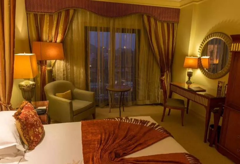 Отель Peermont D Oreale Grande At Emperors Palace