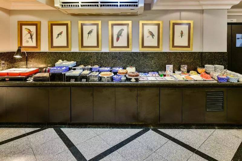 בית מלון כפרי Plaza Inn Executive