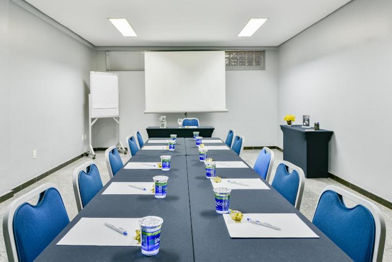 هتل Plaza Inn Executive