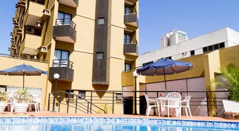 בית מלון כפרי Plaza Inn Executive