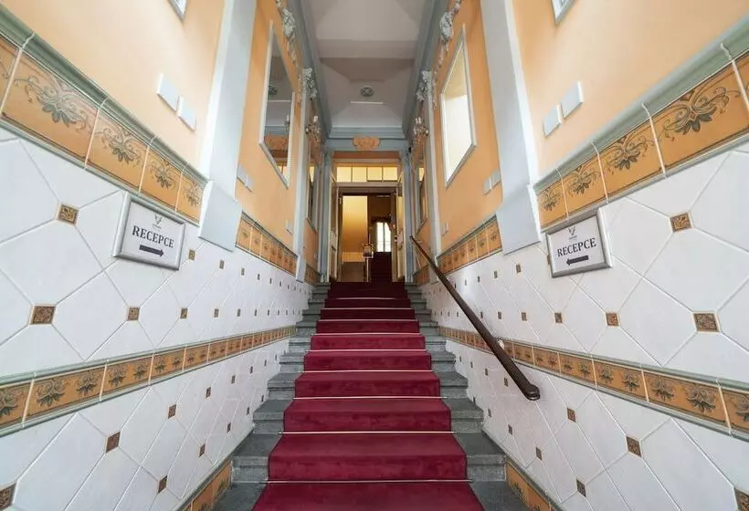 Hotel Raffaello Prague