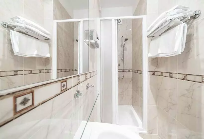 Hotel Raffaello Prague