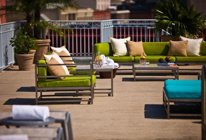 فندق Renaissance New Orleans Arts Warehouse District