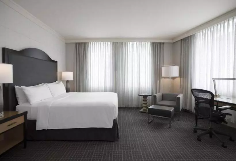 هتل Renaissance New Orleans Arts Warehouse District