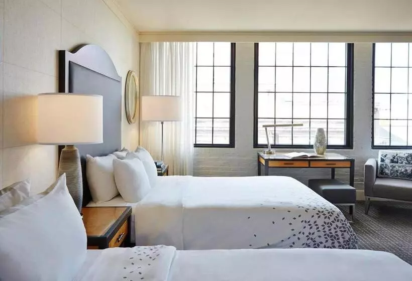 هتل Renaissance New Orleans Arts Warehouse District