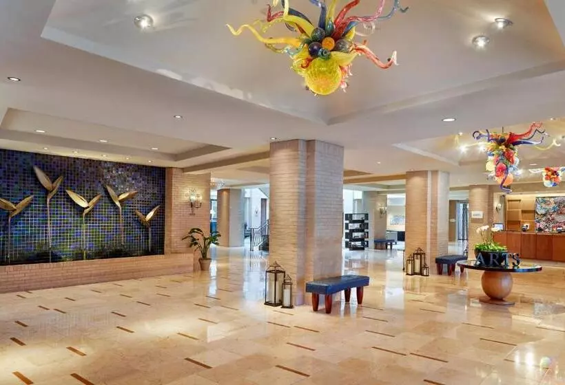 هتل Renaissance New Orleans Arts Warehouse District