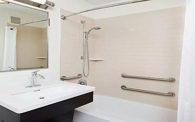 Отель Sonesta Simply Suites Parsippany Morris Plains