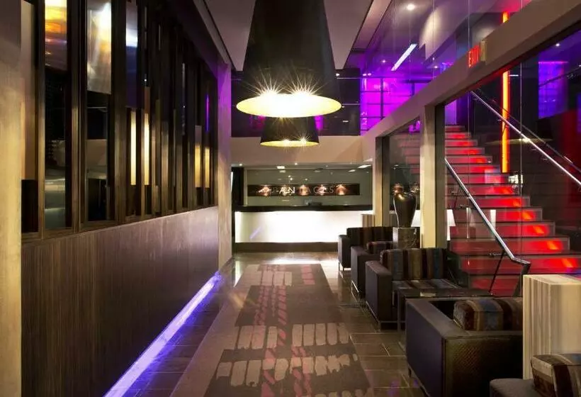 Pantages Hotel Toronto Centre
