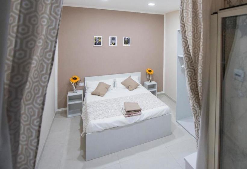 تختخواب و صبحانه Cammaroomì