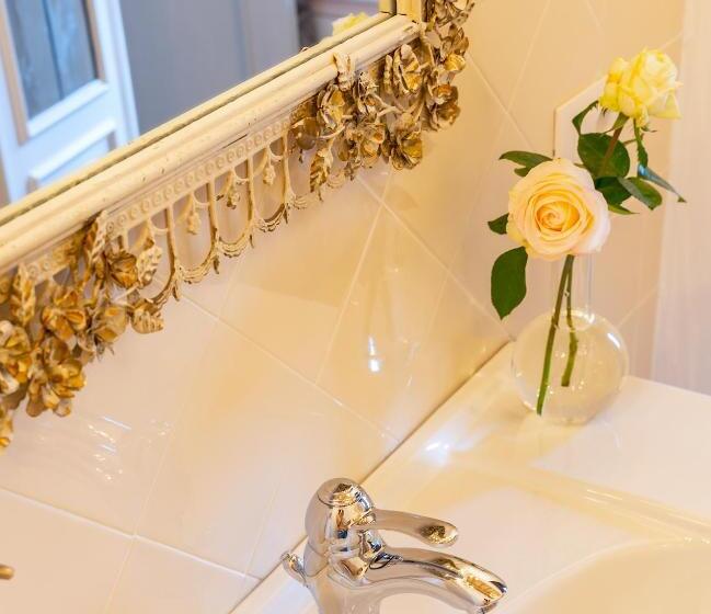 تختخواب و صبحانه Villa La Preziosa