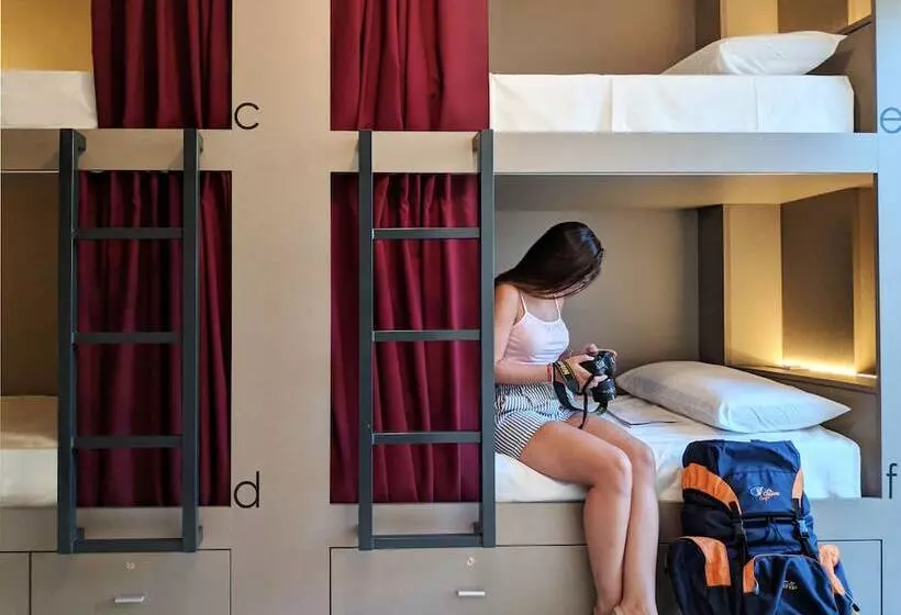 پانسیون Broz Hostel