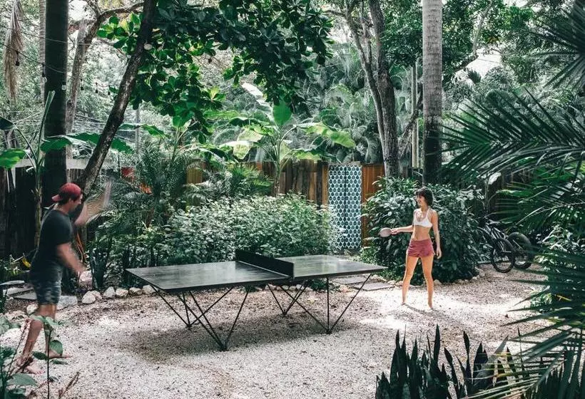 Retkeilymaja Airstream By The Sea