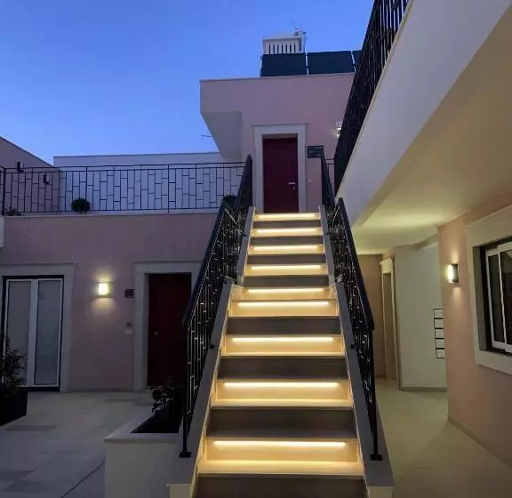 Cardeal Suites & Apartments
