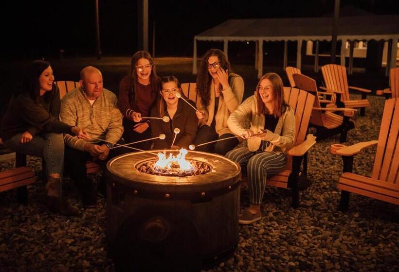 호텔 4411 Inn & Suites