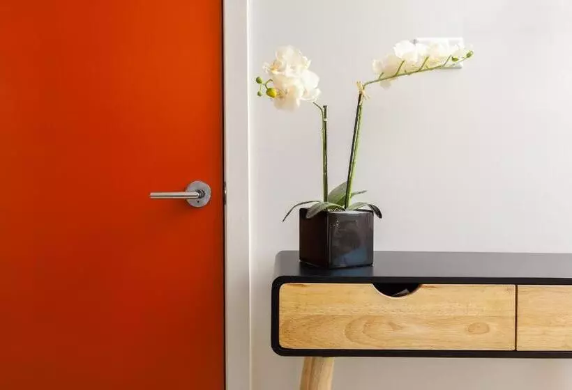 Hotelli 4411 Inn & Suites