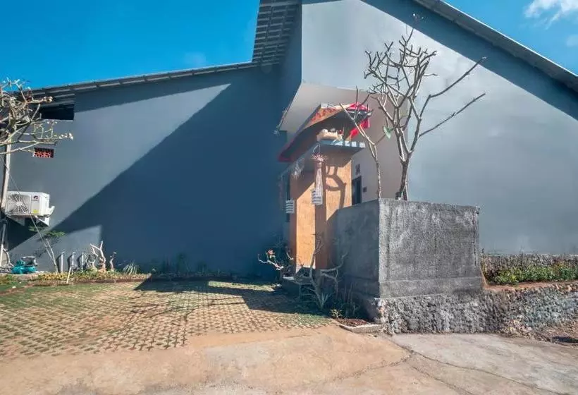 ホテル Oyo 3776 Sondara Guest House
