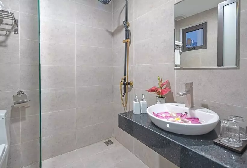 Tiditel Hotel And Apartment