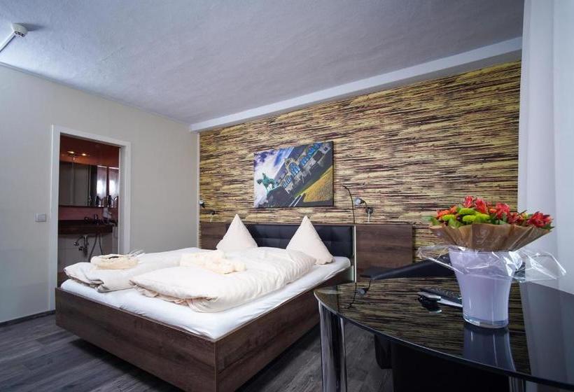 Отель Zum Löwen