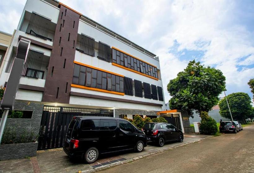 פנסיון Aira Rooms Anggrek Serat Bsd