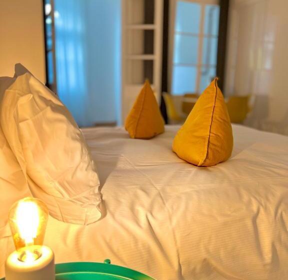 پانسیون Crops City Stay