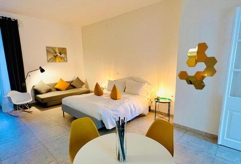 پانسیون Crops City Stay