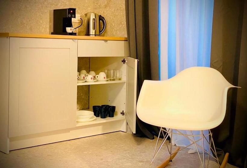 پانسیون Crops City Stay