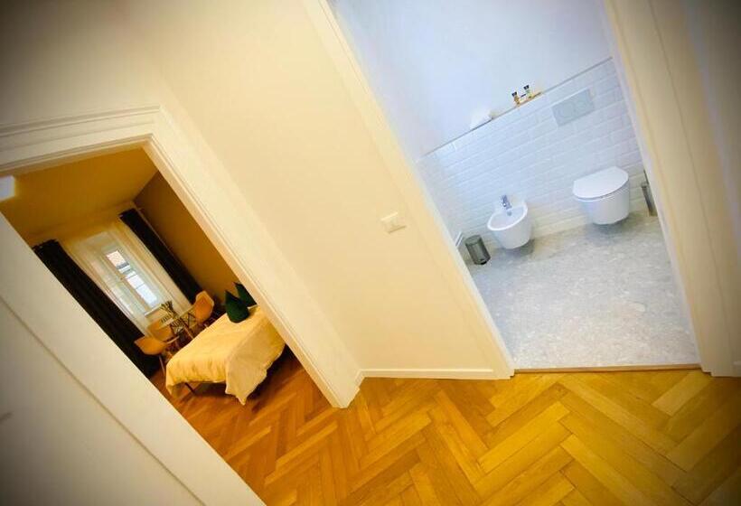 پانسیون Crops City Stay