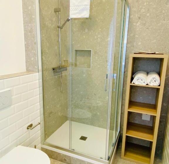 پانسیون Crops City Stay