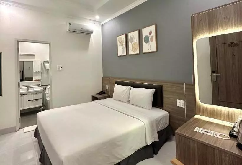 Amora Hotel & Apartment