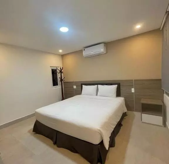 Amora Hotel & Apartment