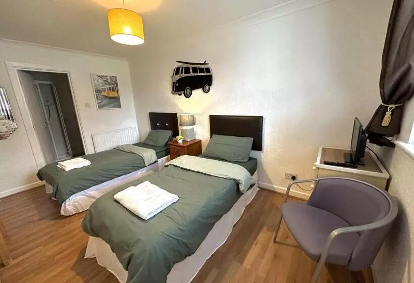 تختخواب و صبحانه Traveller S Choice Ipswich