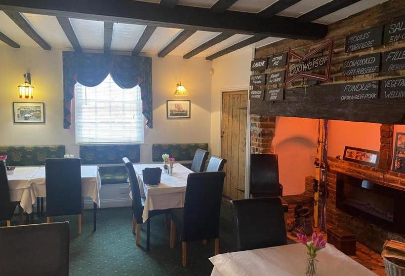 تختخواب و صبحانه Traveller S Choice Ipswich