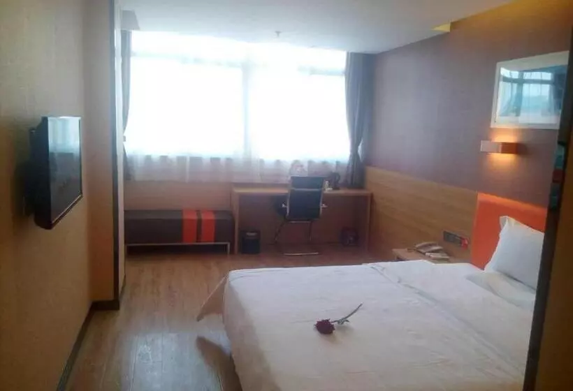 ホテル 7 Days Premium Linfen Pingyang South Street Branch