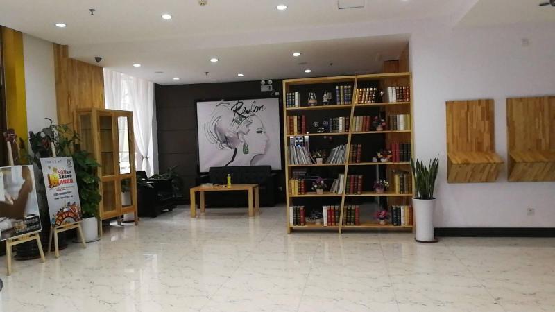 Hotel 7days Premium Dalian Airport