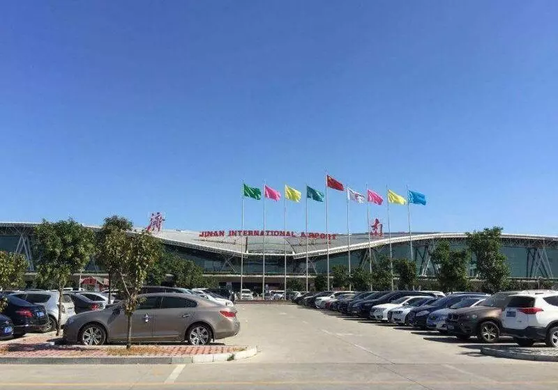 ホテル 7days Premium Ji`nan Luokou Clothing City Wuying Hill North Road