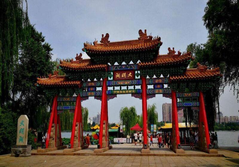 בית מלון כפרי 7days Premium Ji`nan Luokou Clothing City Wuying Hill North Road