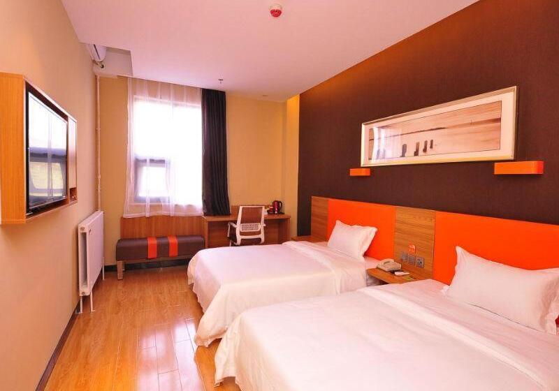 בית מלון כפרי 7days Premium Ji`nan Luokou Clothing City Wuying Hill North Road