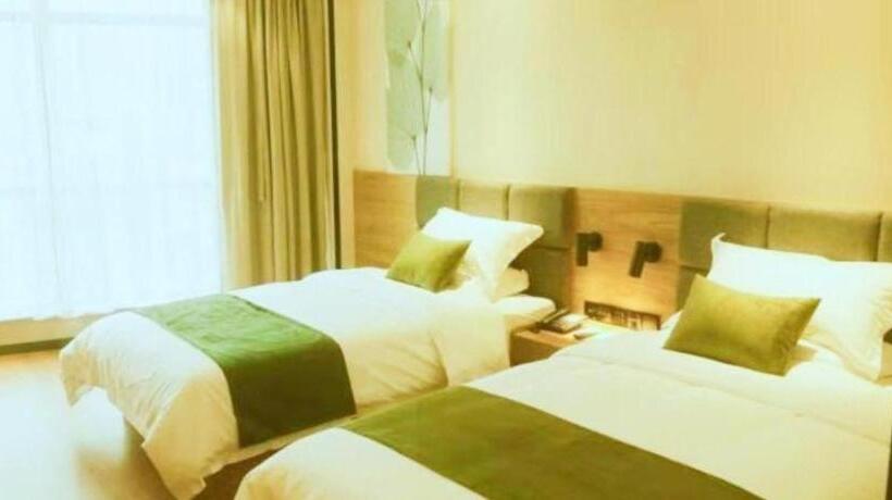 호텔 Greentree Inn Yichun Mingyueshan Airport