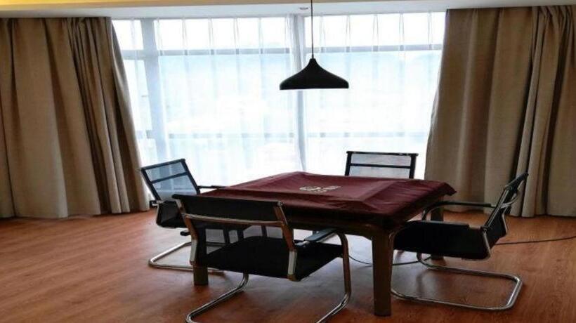 호텔 Greentree Inn Yichun Mingyueshan Airport