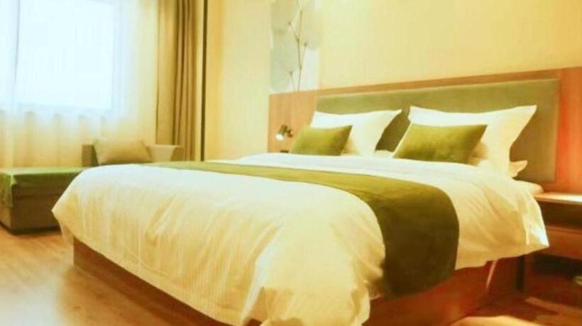 호텔 Greentree Inn Yichun Mingyueshan Airport